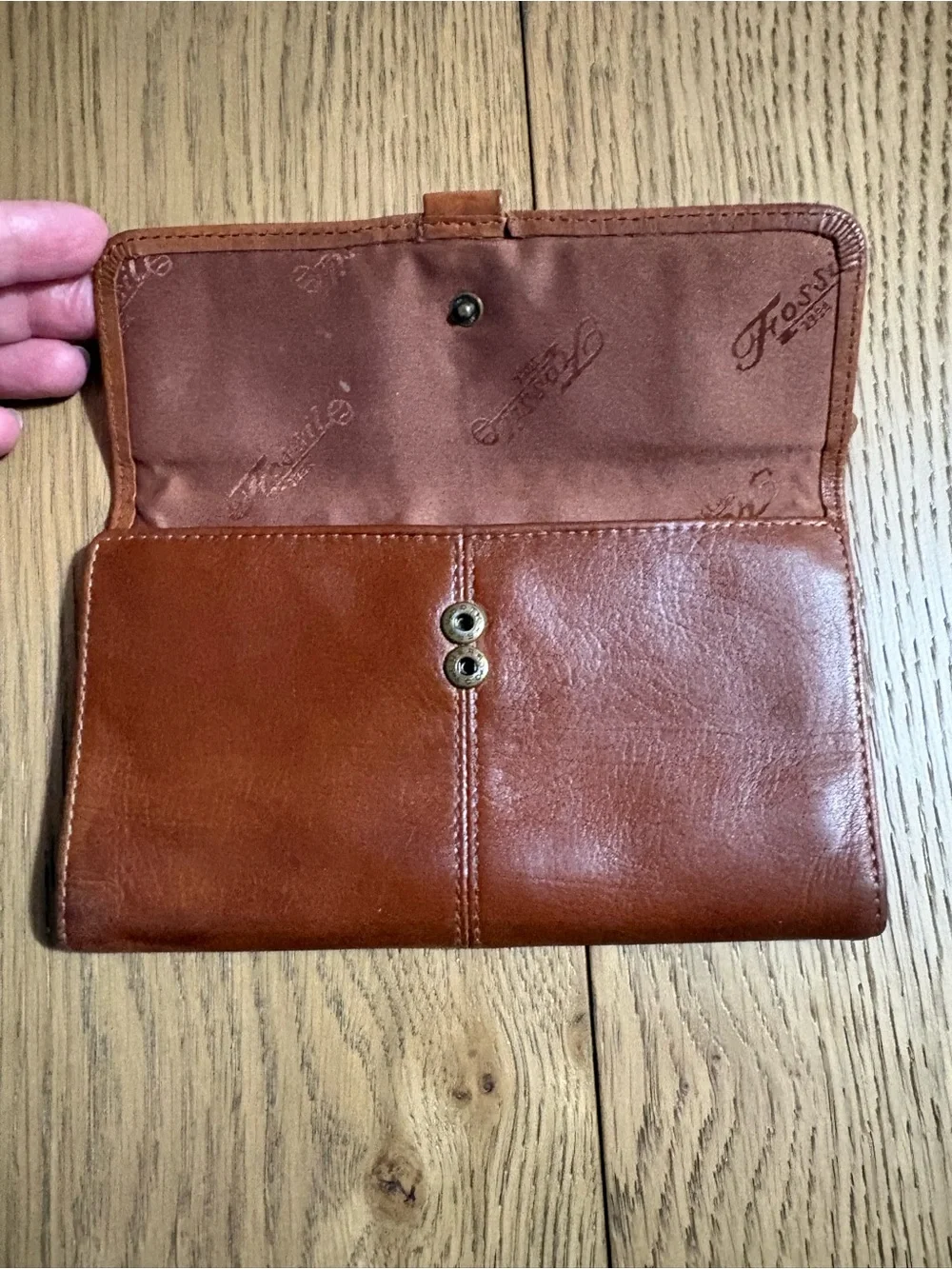 Fossil Rustic Brown Leather Clutch Wallet